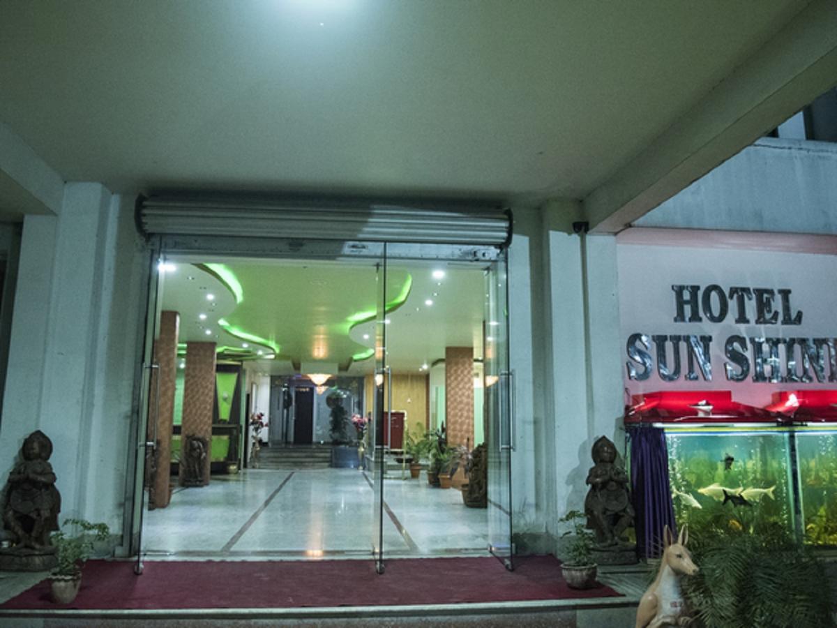 Hotel Sunshine Baharampur Экстерьер фото
