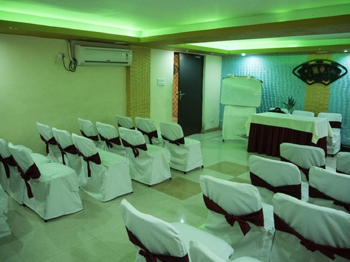 Hotel Sunshine Baharampur Экстерьер фото