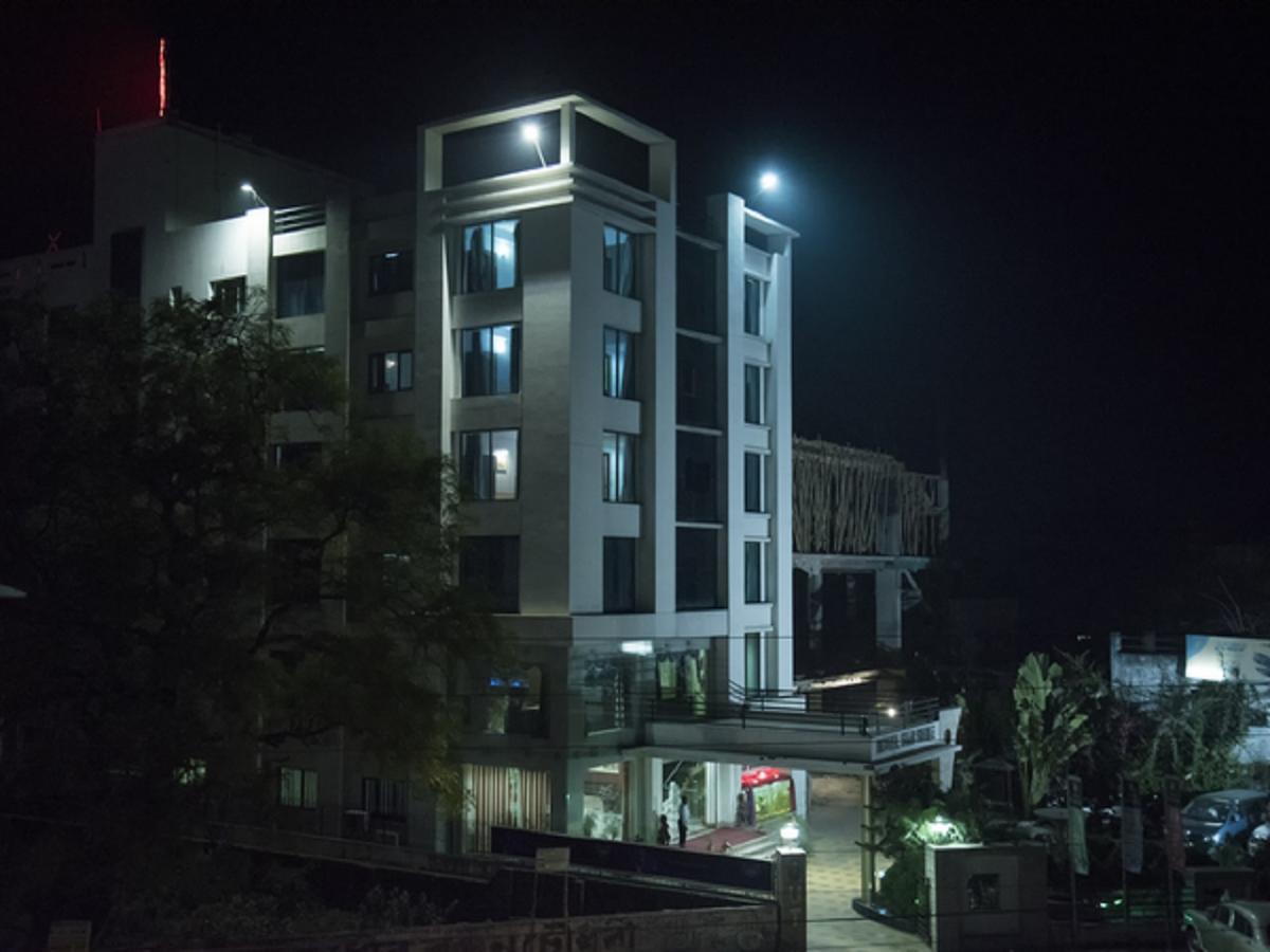 Hotel Sunshine Baharampur Экстерьер фото